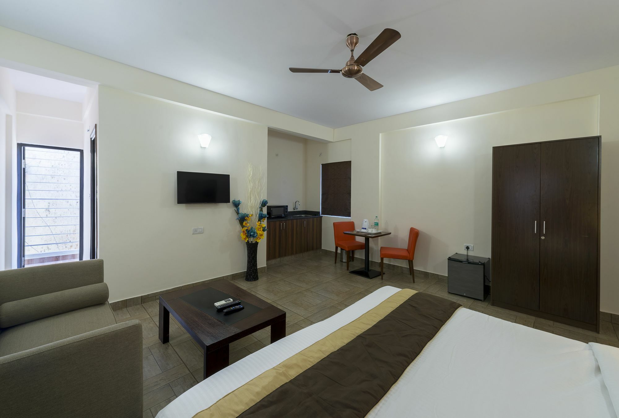 Daffodil Delight - Manyata Tech Park Hotel บังกาลอร์ ภายนอก รูปภาพ